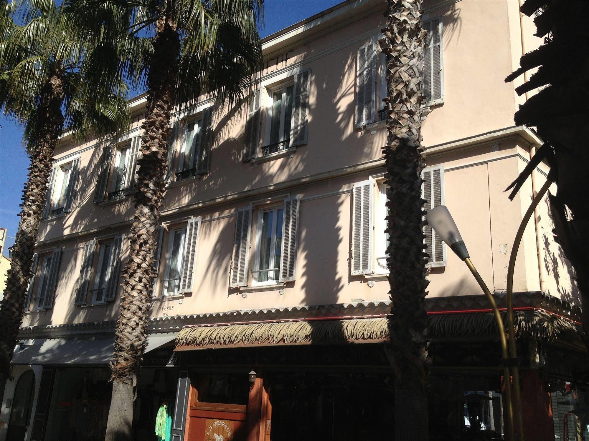 Hotel De La Pinede Juan-les-Pins Exterior foto